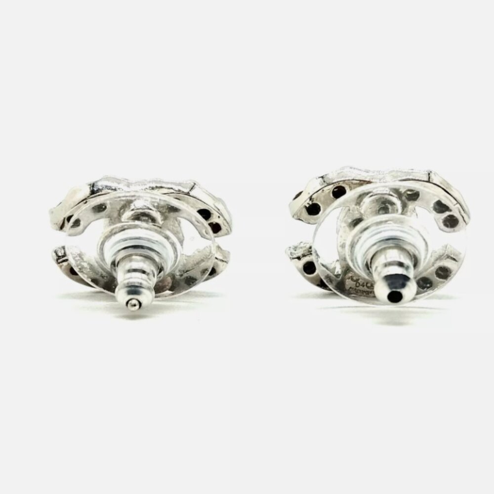 ❌SOLD❌ CHANEL CC Logo Earrings - Picture 3 of 6